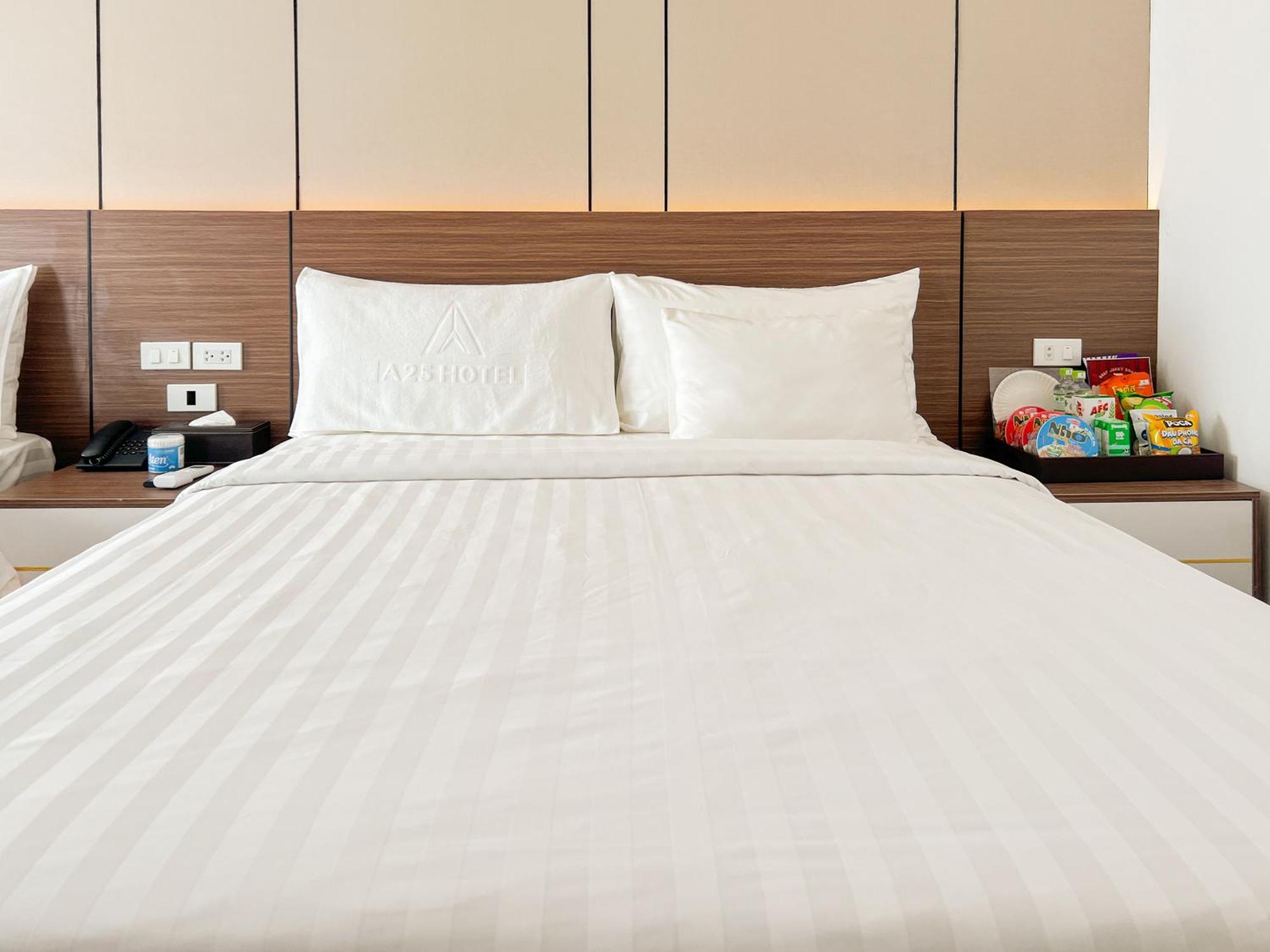הו צ'י מין סיטי A25 Hotel - 277 Le Thanh Ton מראה חיצוני תמונה